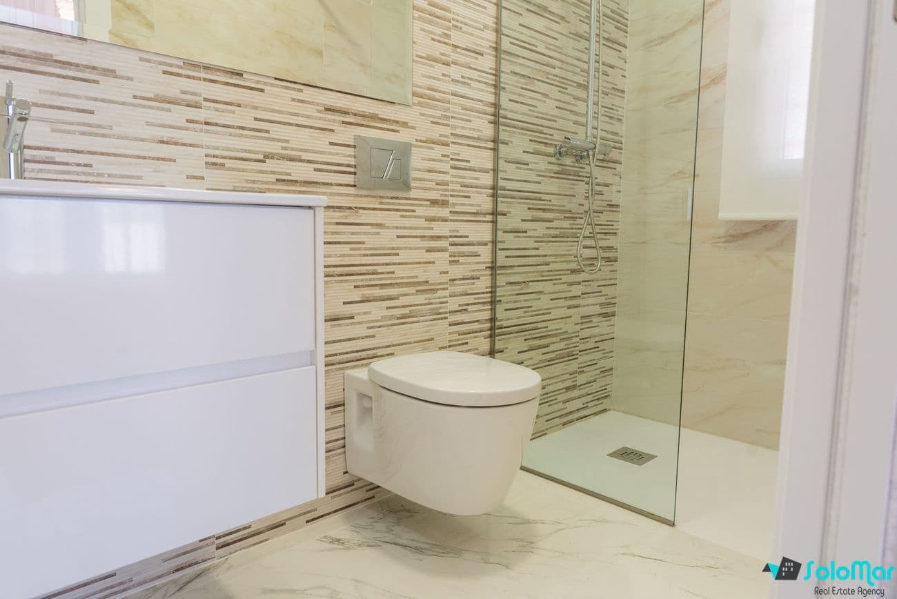 3 soveværelse Villa til salg i Villamartin med swimmingpool - € 399.900 (Ref: 5627744)