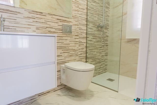 3 soveværelse Villa til salg i Villamartin, Orihuela med swimmingpool - € 399.900 (Ref: 5627744)