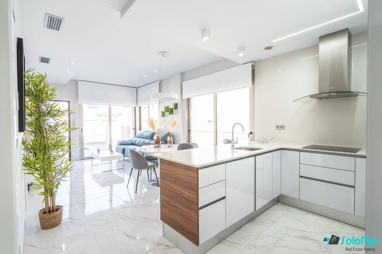 3 bedroom Villa for sale in Villamartin with pool - € 399,900 (Ref: 5627744)