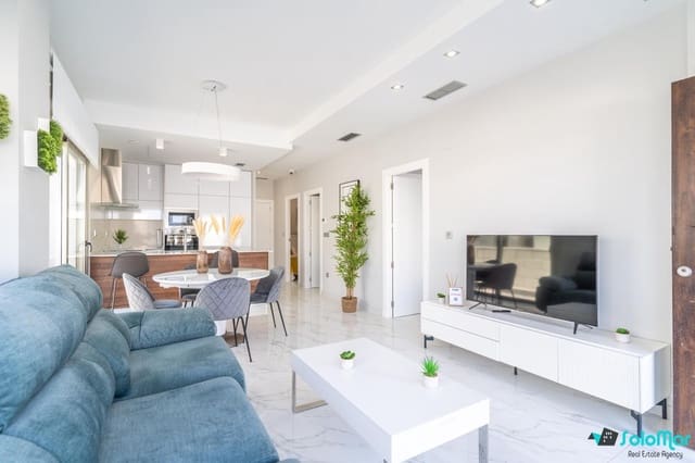 Chalet de 3 habitaciones en Villamartin, Orihuela en venta con piscina - 399.900 € (Ref: 5627744)