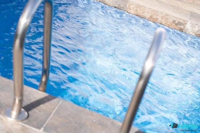 Chalet de 3 habitaciones en Villamartin, Orihuela en venta con piscina - 399.900 € (Ref: 5627744)