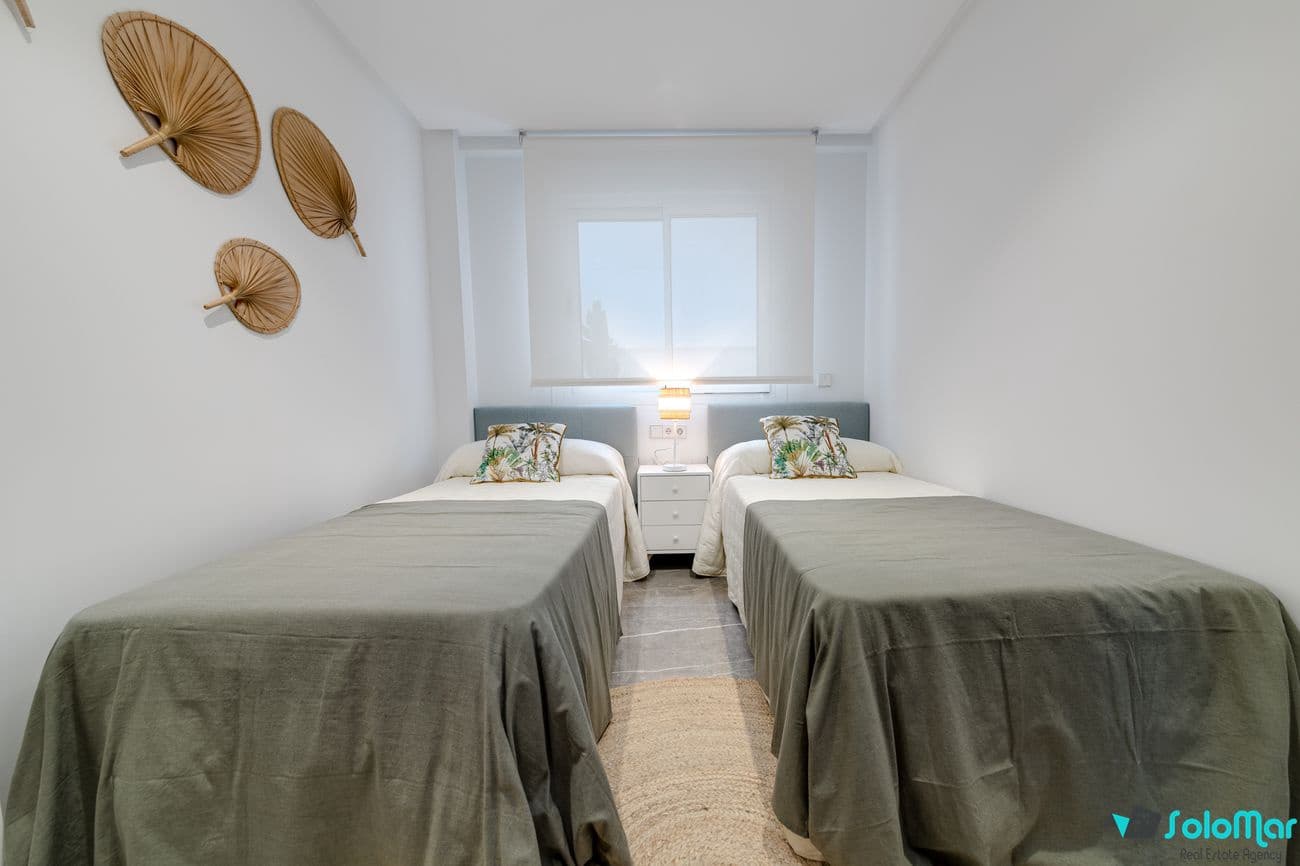 2 bedroom Apartment for sale in Xeresa with pool - € 250,000 (Ref: 5885005)