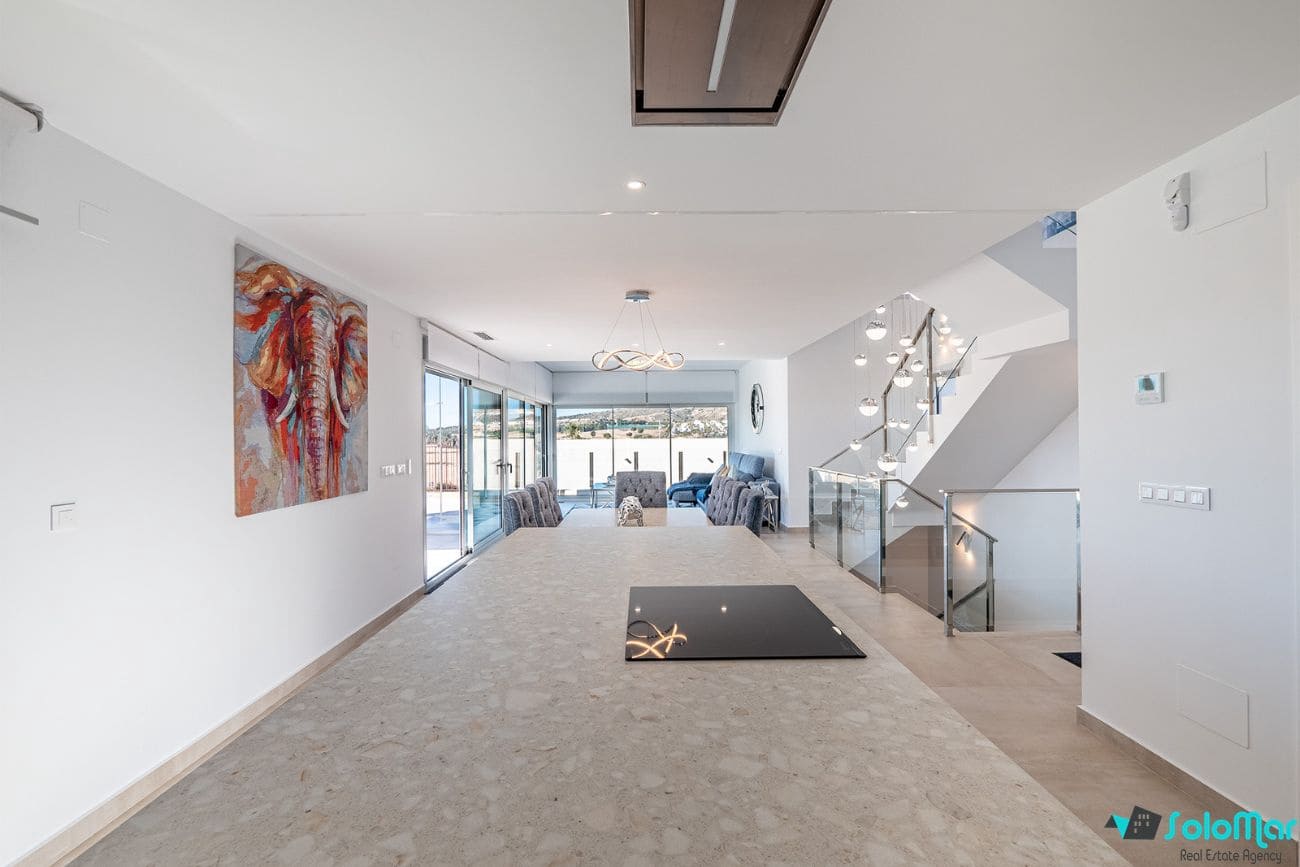 4 quarto Moradia para venda em Algorfa com piscina garagem - 679 000 € (Ref: 5985694)