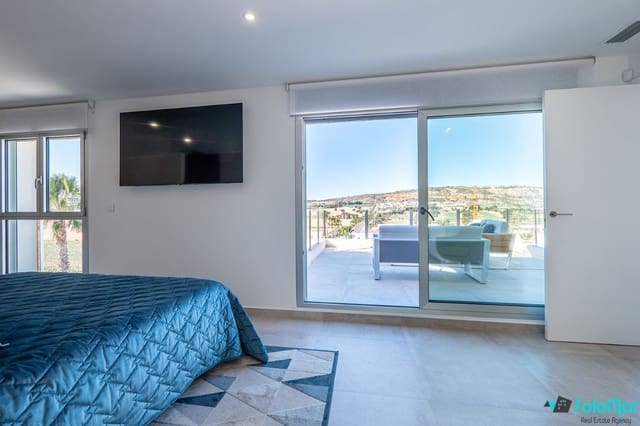 4 quarto Moradia para venda em Algorfa com piscina garagem - 679 000 € (Ref: 5985694)