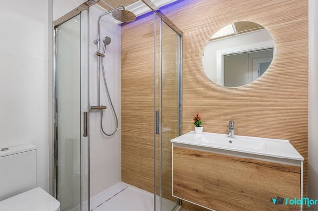 3 makuuhuone Bungalow myytävänä paikassa Punta Prima, Torrevieja mukana uima-altaan - 325 000 € (Ref: 6798353)