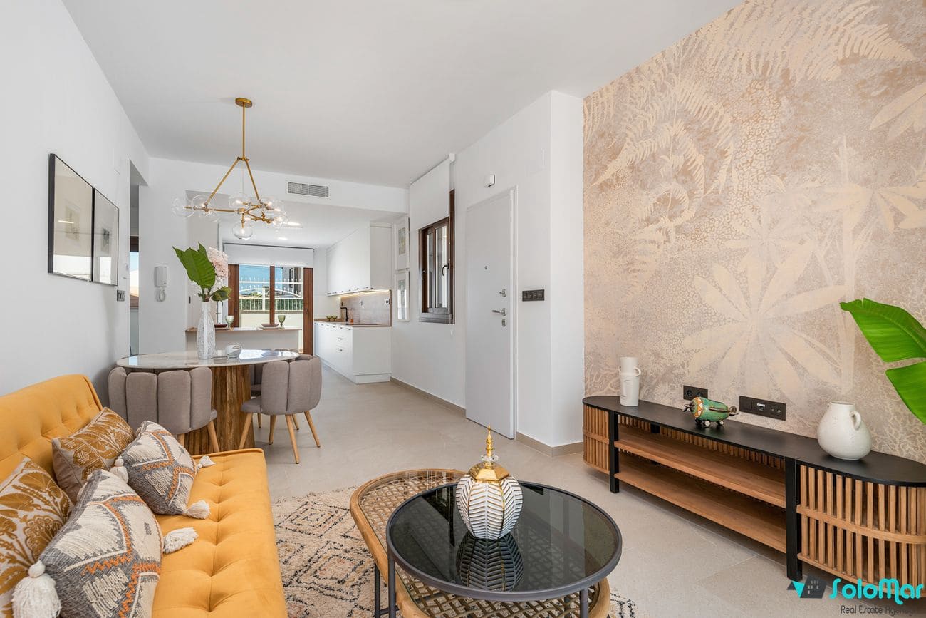 2 soveværelse Bungalow til salg i Punta Prima med swimmingpool - € 275.000 (Ref: 6798354)