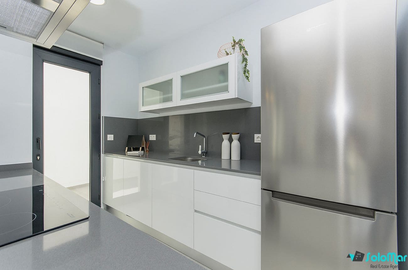 3 soveværelse Villa til salg i Orihuela Costa med swimmingpool - € 389.000 (Ref: 7171325)