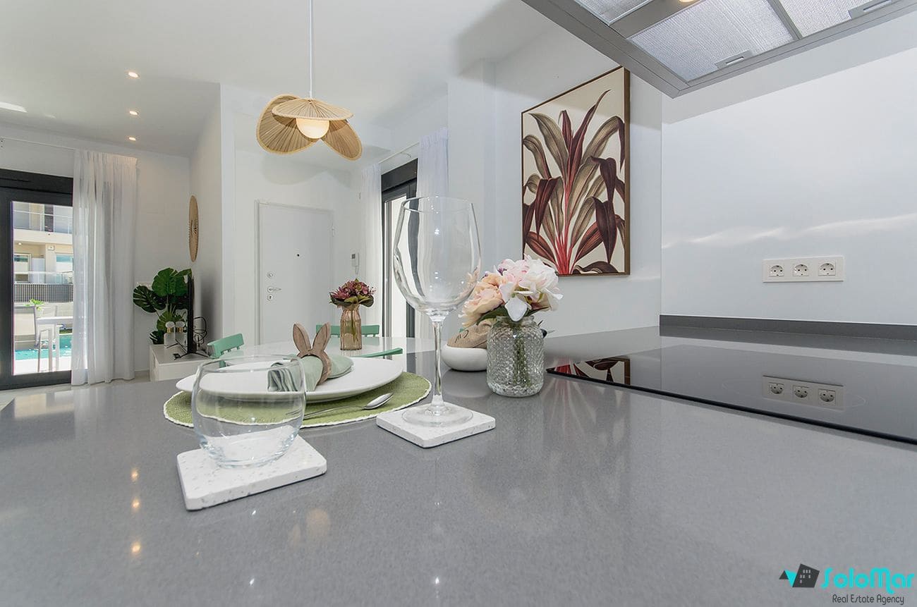 3 soveværelse Villa til salg i Orihuela Costa med swimmingpool - € 389.000 (Ref: 7171325)