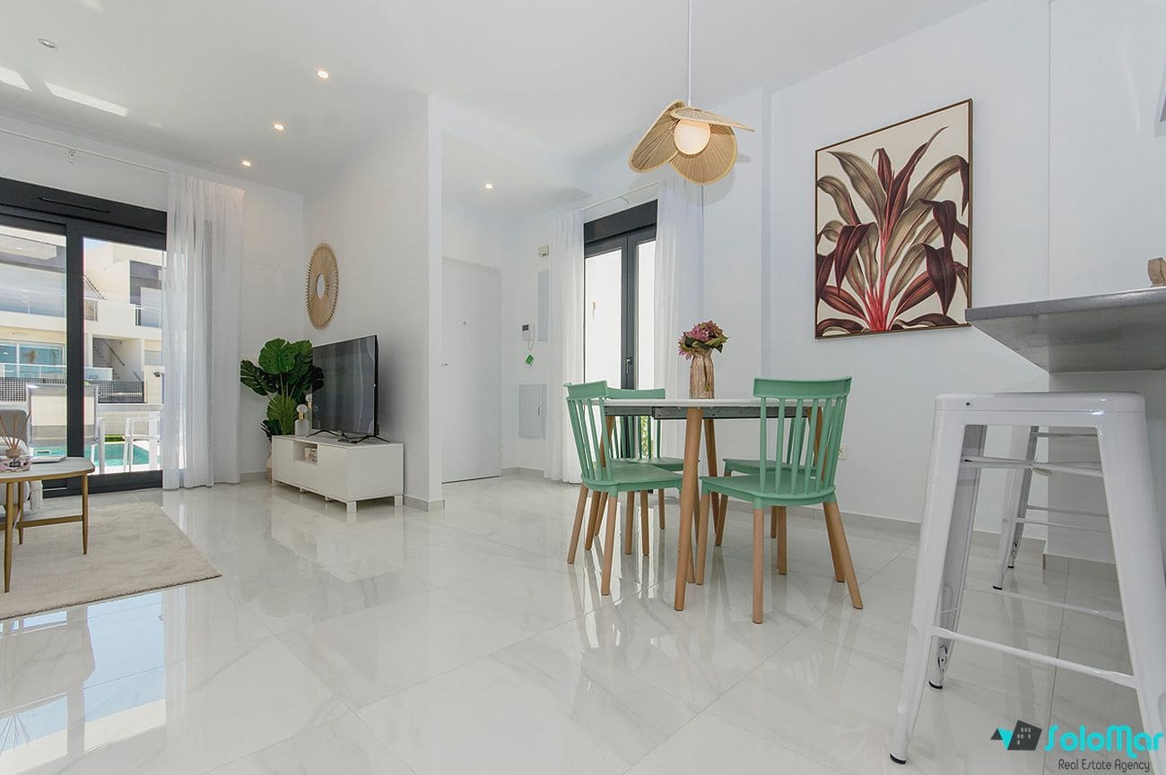 3 soveværelse Villa til salg i Orihuela Costa med swimmingpool - € 389.000 (Ref: 7171325)