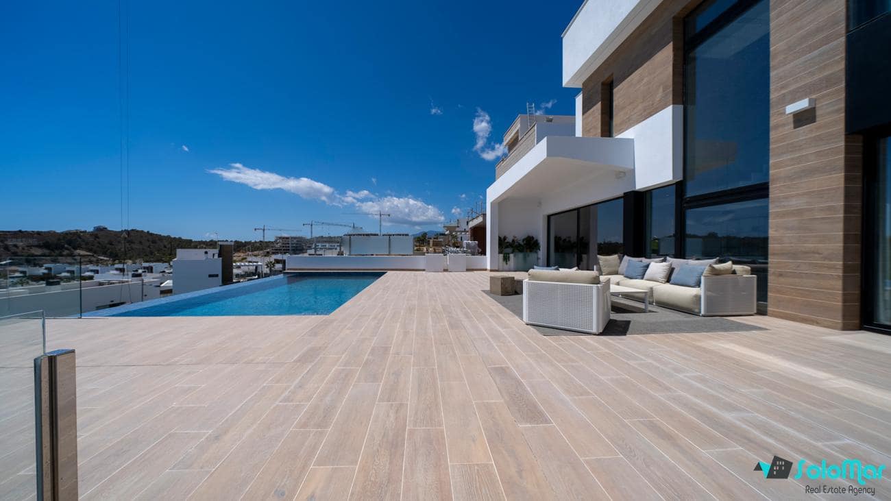 4 camera da letto Villa in vendita in Benidorm con piscina - 1.350.000 € (Rif: 7345928)