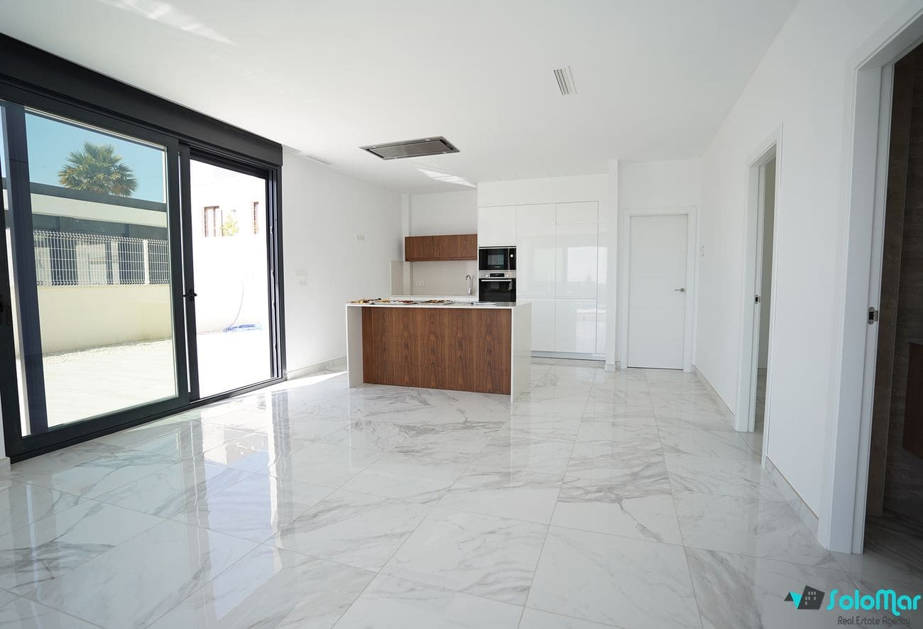 3 bedroom Villa for sale in Polop with pool - € 500,000 (Ref: 7356647)