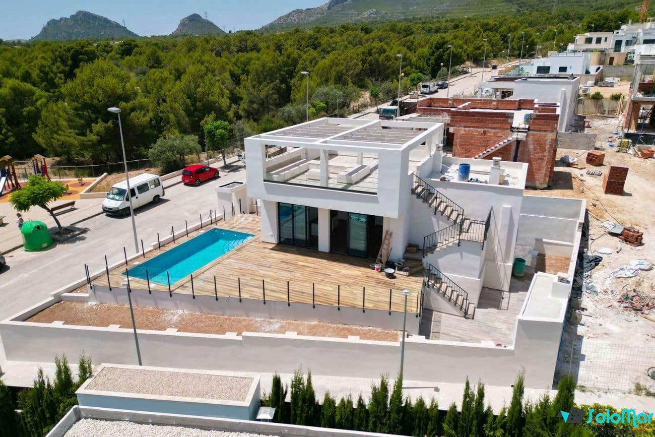 3 bedroom Villa for sale in Polop with pool - € 720,000 (Ref: 7356649)