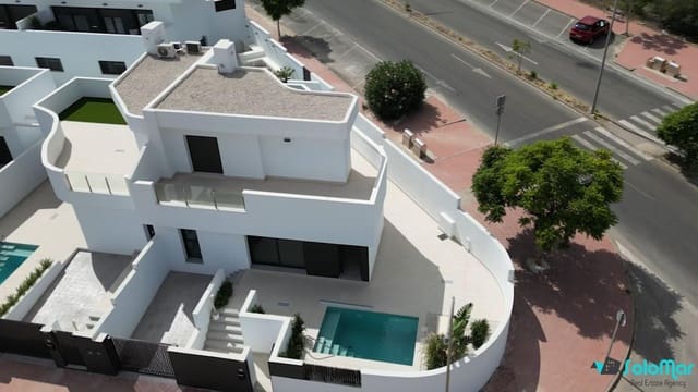 3 soveværelse Byhus til salg i Los Balcones med swimmingpool - € 539.000 (Ref: 7444853)