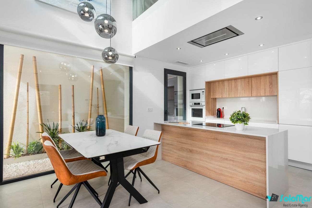 3 bedroom Villa for sale in Benijofar with pool - € 359,900 (Ref: 7453411)