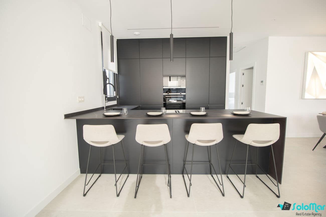 3 bedroom Villa for sale in Benidorm with pool - € 549,000 (Ref: 7616308)