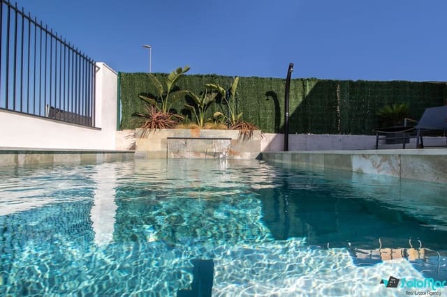 3 bedroom Villa for sale in Benidorm with pool - € 549,000 (Ref: 7616308)