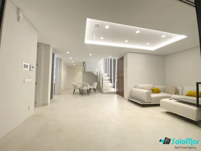 4 soveværelse Lejlighed til salg i Playa Poniente, Benidorm med swimmingpool garage - € 1.650.000 (Ref: 7674354)