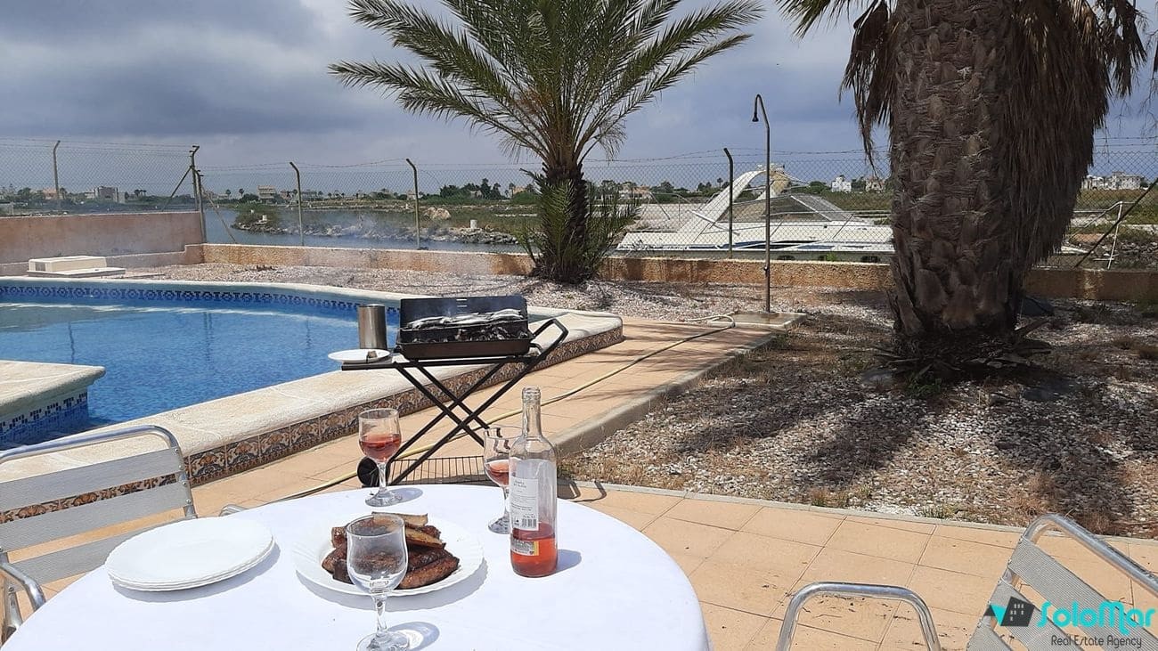 3 bedroom Villa for sale in La Manga del Mar Menor with pool - € 780,000 (Ref: 7697751)