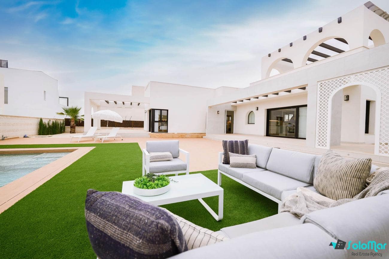 3 makuuhuone Huvila myytävänä paikassa Dona Pepa mukana uima-altaan - 647 000 € (Ref: 7720985)