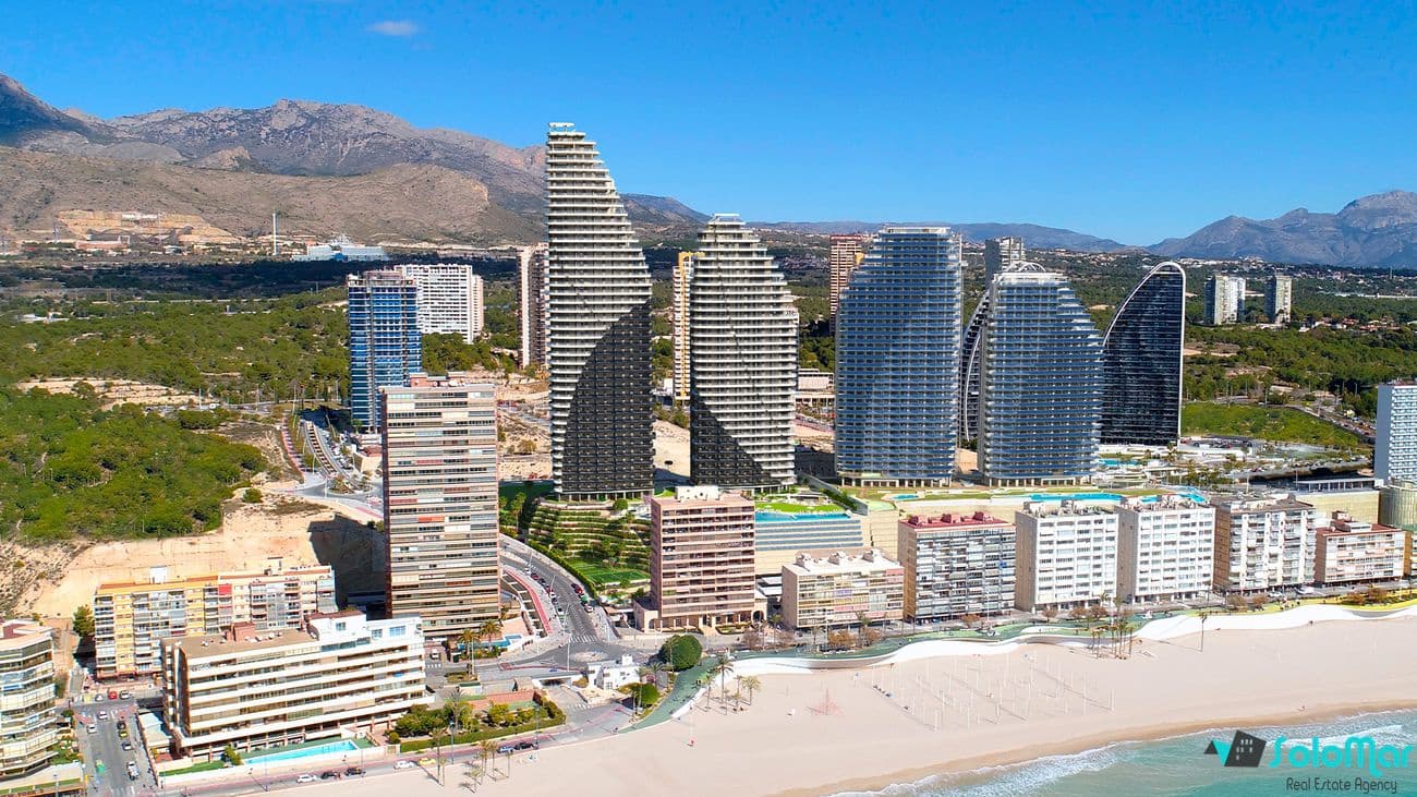 1 sovrum Lägenhet till salu i Benidorm med pool - 496 000 € (Ref: 7735113)