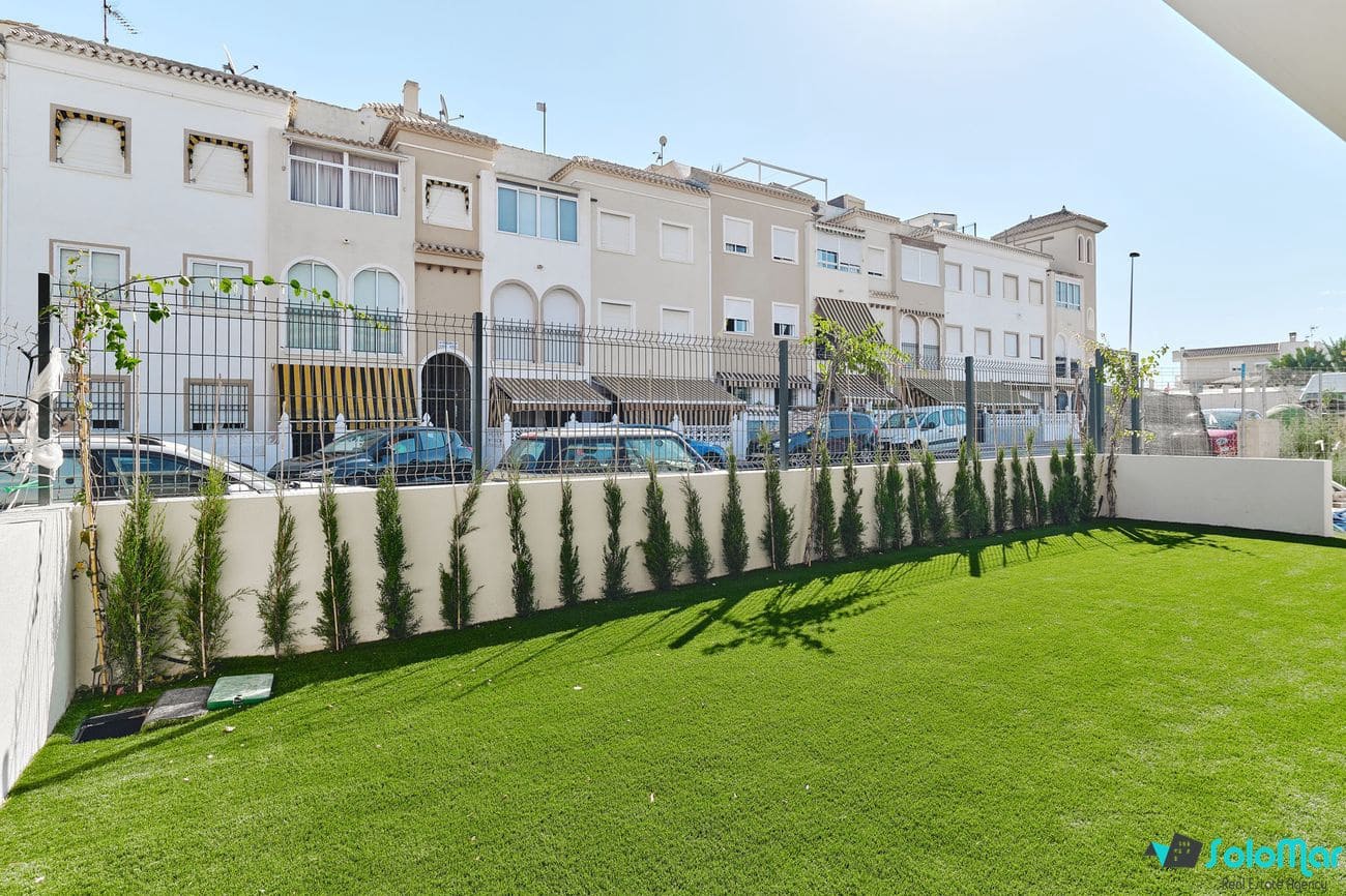 2 sypialnia Apartament na sprzedaż w Torrevieja z basenem - 360 000 € (Ref: 7737394)