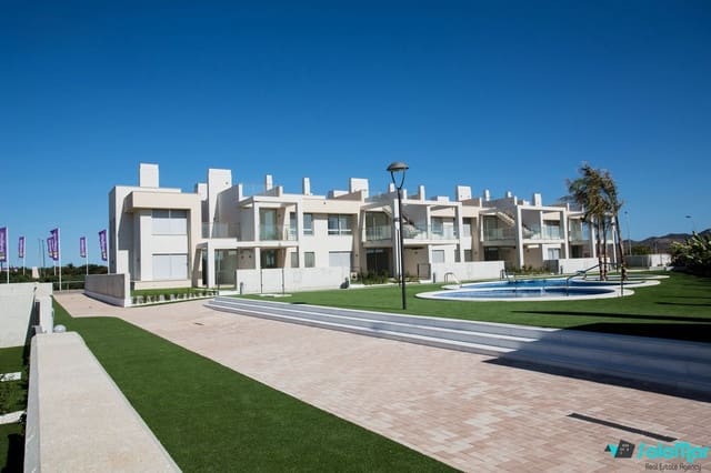 3 soveværelse Bungalow til salg i La Manga del Mar Menor med swimmingpool - € 239.000 (Ref: 7745116)