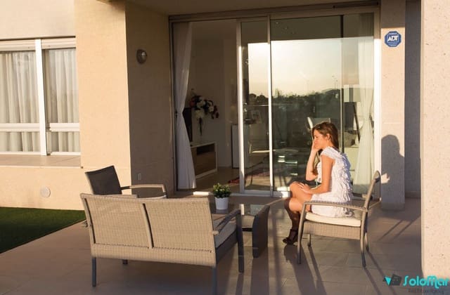 3 soveværelse Bungalow til salg i La Manga del Mar Menor med swimmingpool - € 239.000 (Ref: 7745116)