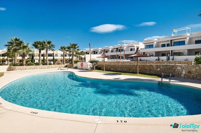 2 slaapkamer Penthouse te koop in Playa de los Náufragos, Torrevieja met zwembad - € 380.000 (Ref: 7757817)