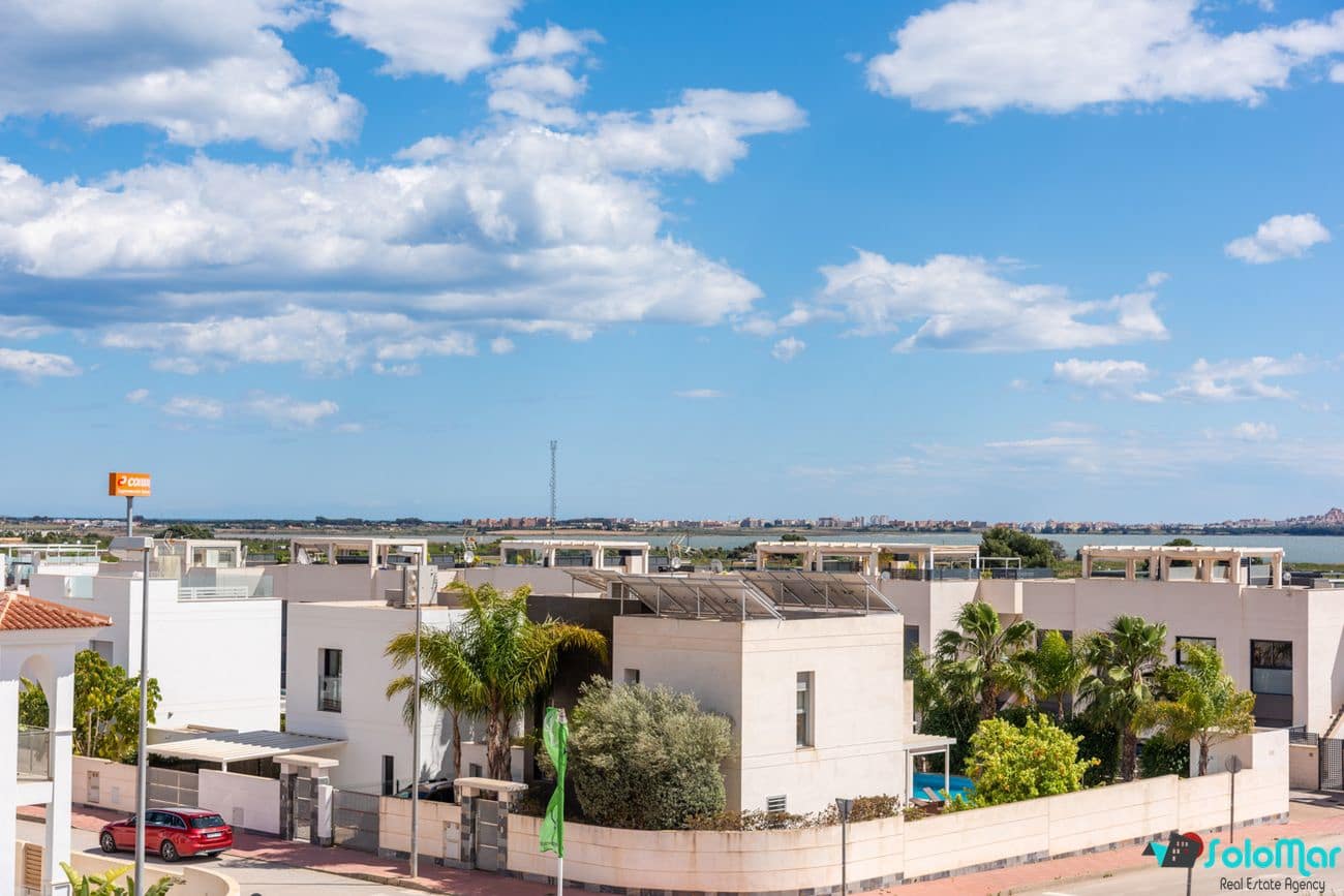 3 soverom Hus til salgs i Los Montesinos med svømmebasseng - € 485 000 (Ref: 8086446)