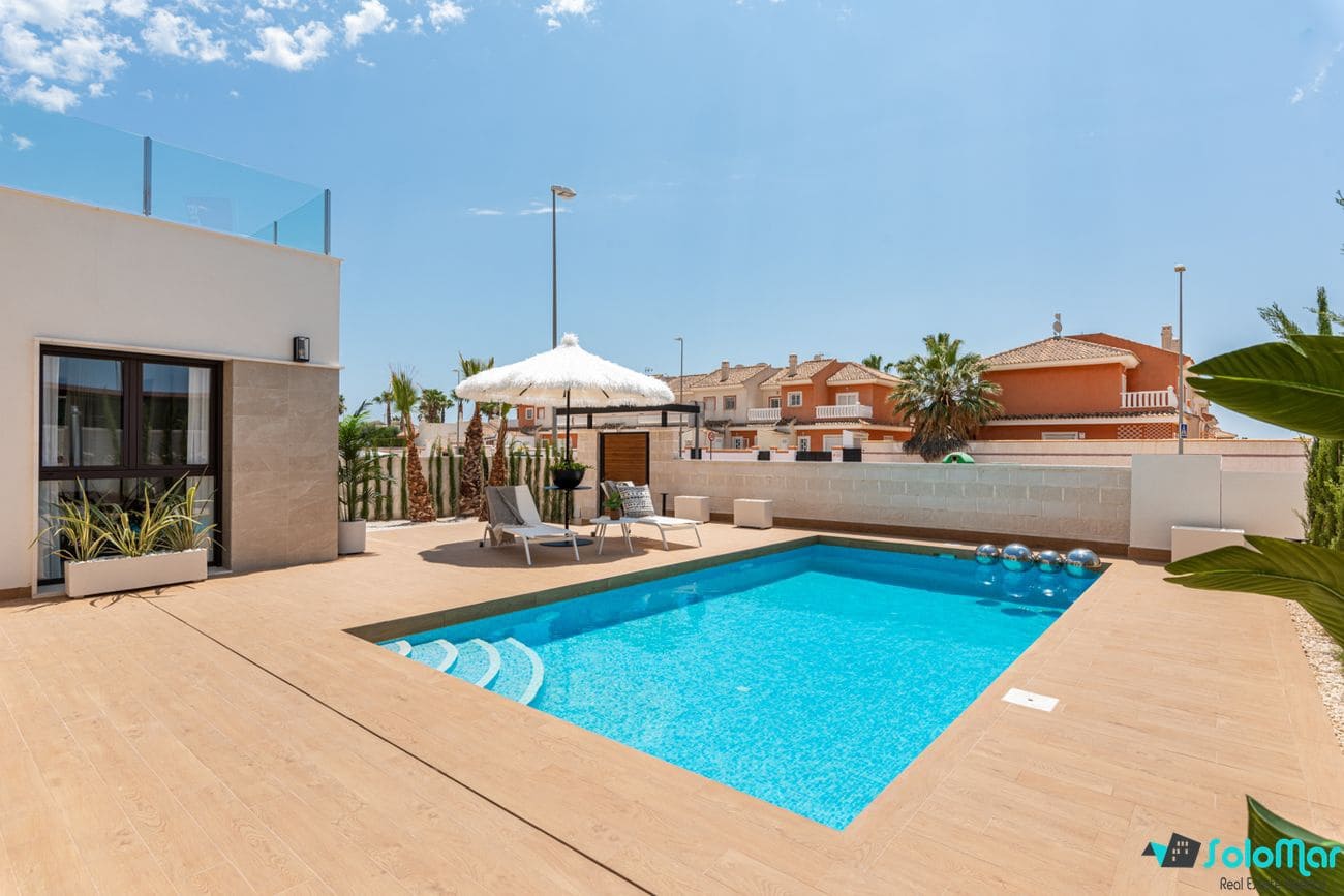 3 camera da letto Villa in vendita in Dona Pepa con piscina garage - 760.710 € (Rif: 8102849)