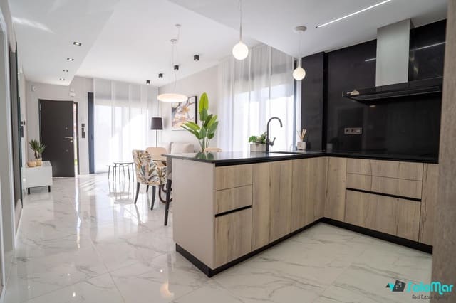 Apartamento de 3 habitaciones en Punta Prima, Torrevieja en venta con piscina - 370.000 € (Ref: 8181302)