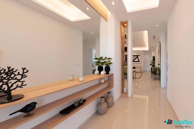 4 slaapkamer Villa te koop in Doña Pepa, Rojales met zwembad - € 675.297 (Ref: 8609968)