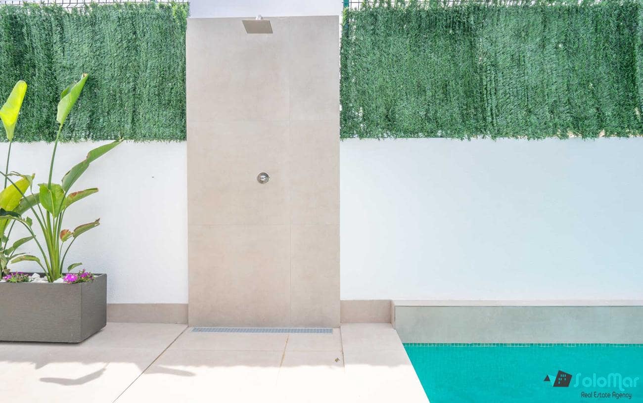 3 slaapkamer Villa te koop in Roldan met zwembad - € 389.950 (Ref: 8619430)