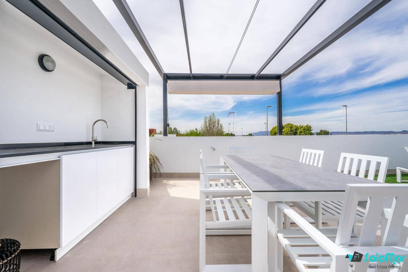 3 slaapkamer Villa te koop in Roldan met zwembad - € 389.950 (Ref: 8619430)