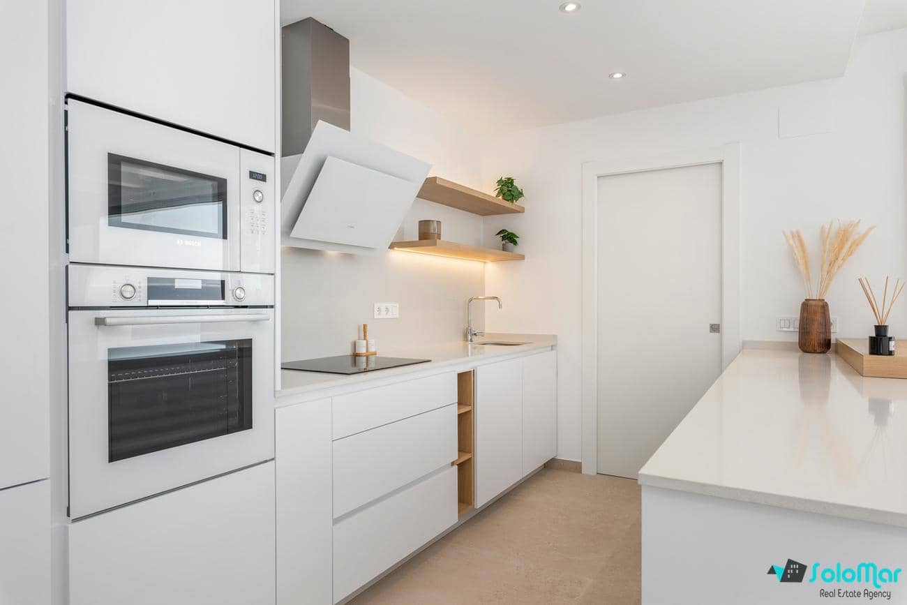 Chalet de 3 habitaciones en Los Alcázares en venta con piscina - 479.900 € (Ref: 8707521)