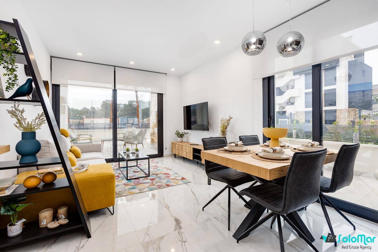 2 bedroom Bungalow for sale in Ciudad Quesada with pool - € 289,000 (Ref: 8740811)