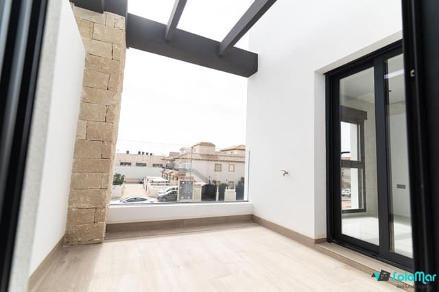 4 makuuhuone Huvila myytävänä paikassa Punta Prima, Torrevieja mukana uima-altaan - 699 900 € (Ref: 8792994)