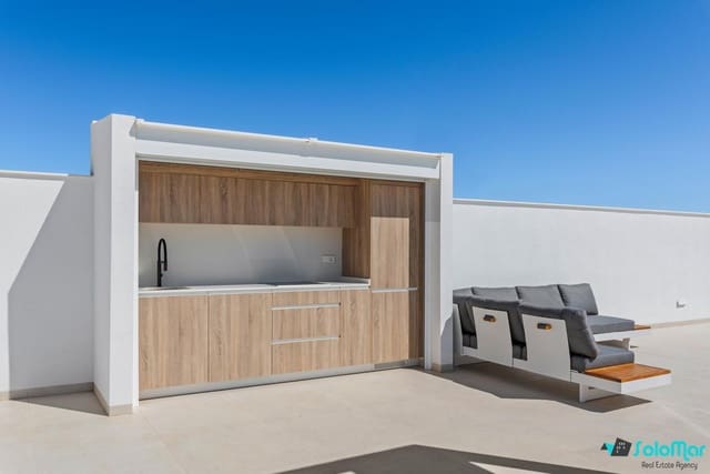 Chalet de 3 habitaciones en Las Lomas de Rame - Bahía Bella, Los Alcázares en venta con piscina - 689.900 € (Ref: 8807349)