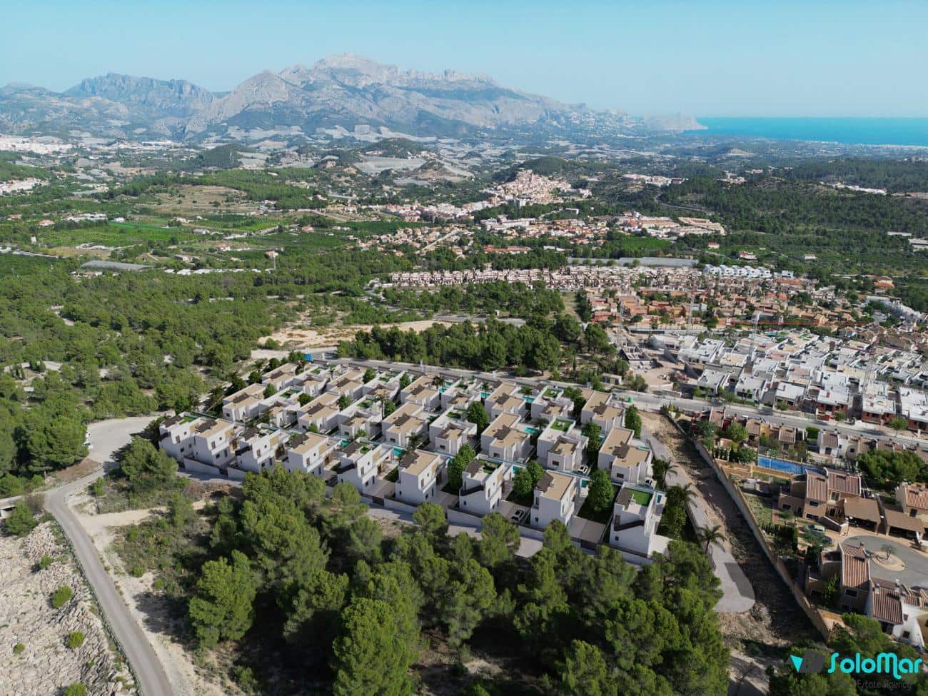 3 bedroom Villa for sale in Polop with pool - € 649,000 (Ref: 8814091)