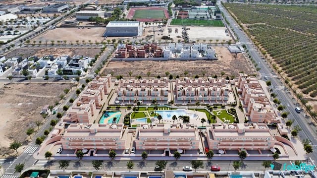 3 slaapkamer Huis te koop in Pilar de la Horadada ciudad, Pilar de la Horadada met zwembad - € 299.900 (Ref: 8861595)