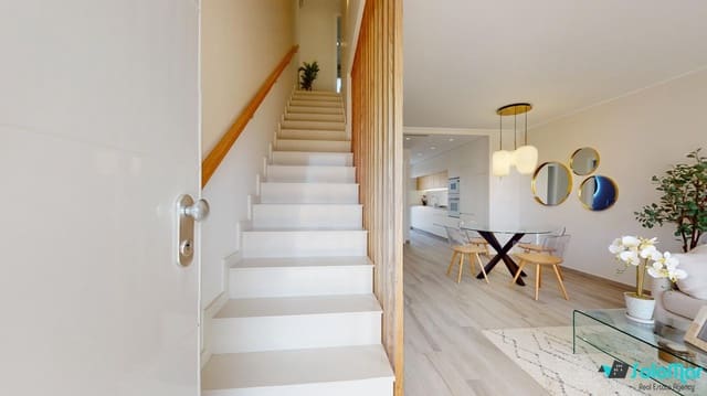 3 slaapkamer Huis te koop in Pilar de la Horadada ciudad, Pilar de la Horadada met zwembad - € 299.900 (Ref: 8861595)