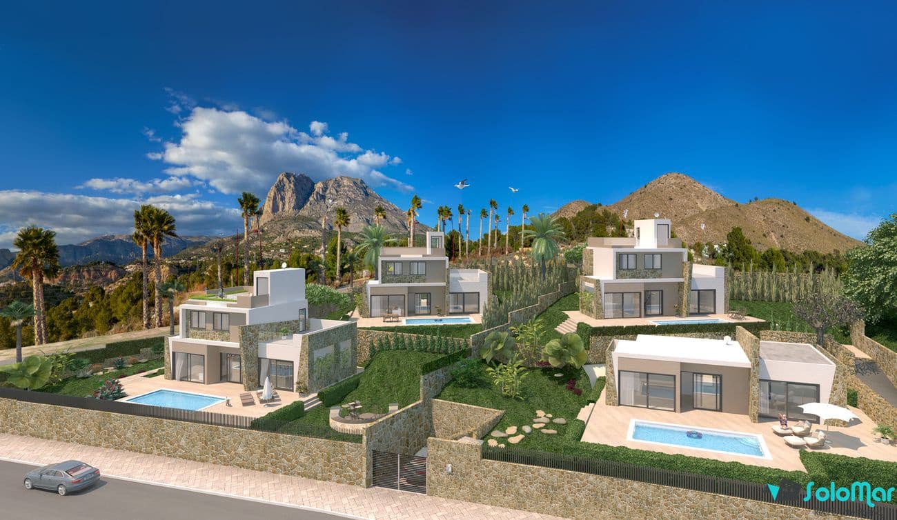 4 slaapkamer Villa te koop in Benidorm met zwembad - € 640.000 (Ref: 8933358)