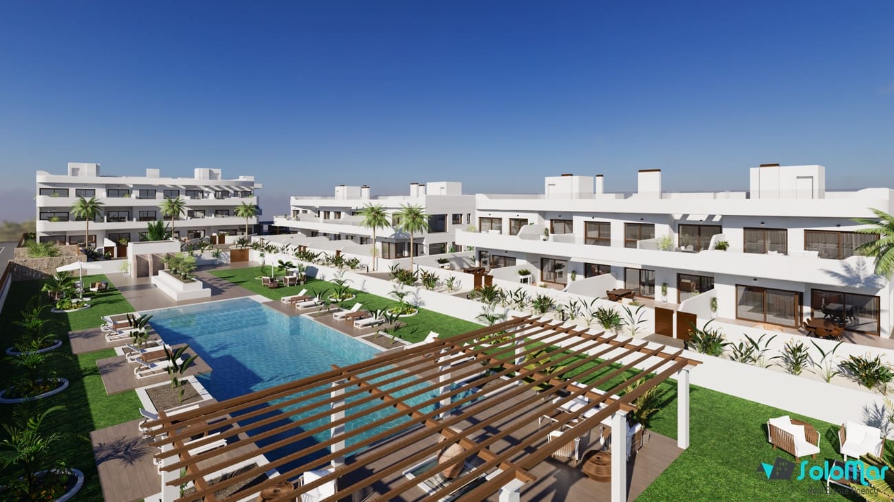 3 soveværelse Penthouse til salg i Los Alcazares med swimmingpool - € 339.000 (Ref: 8944921)