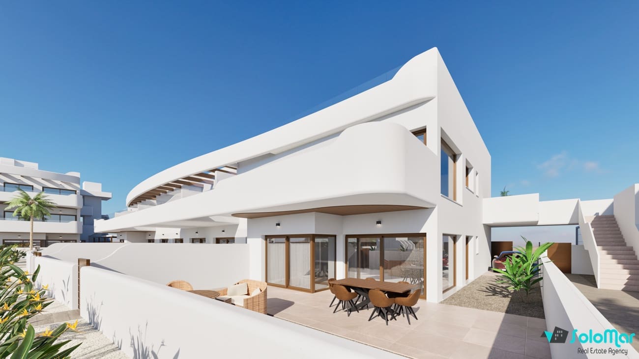 2 soveværelse Penthouse til salg i Los Alcazares med swimmingpool - € 304.000 (Ref: 8944923)