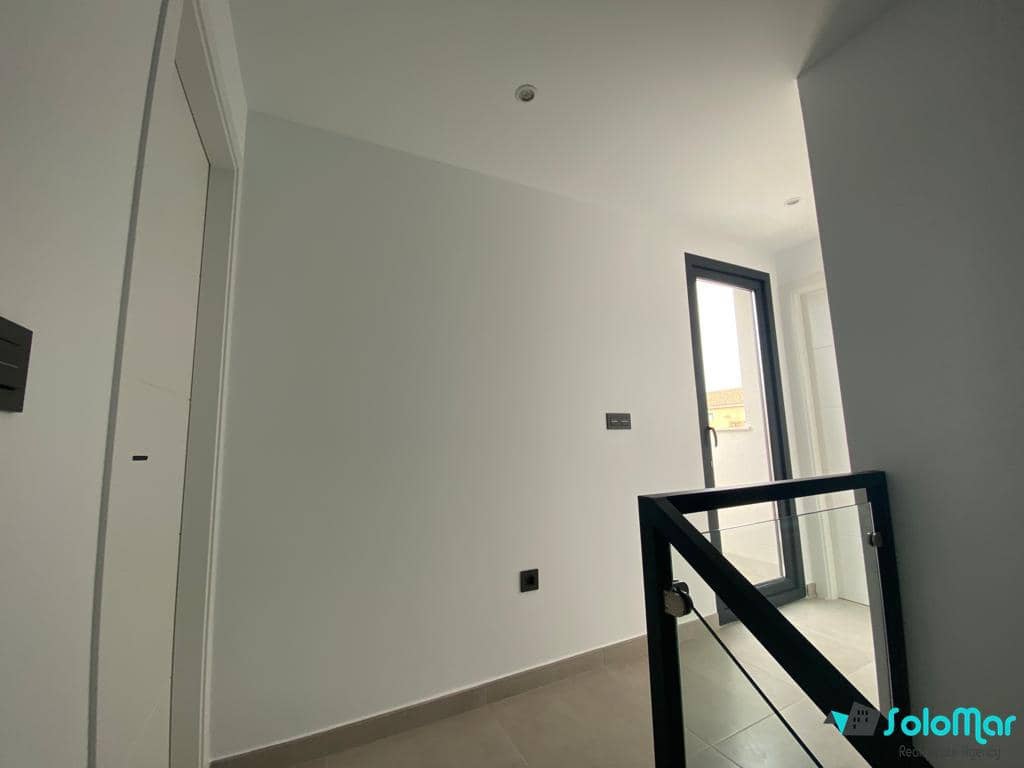 3 bedroom Villa for sale in Los Alcazares with pool garage - € 349,900 (Ref: 8958255)