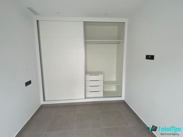 3 makuuhuone Huvila myytävänä paikassa Centro, Los Alcázares mukana uima-altaan 
autotalli - 419 900 € (Ref: 8958255)