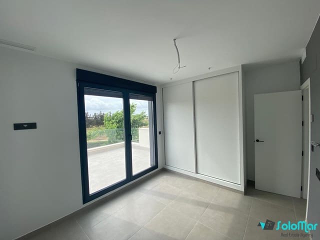 3 makuuhuone Huvila myytävänä paikassa Centro, Los Alcázares mukana uima-altaan 
autotalli - 419 900 € (Ref: 8958255)