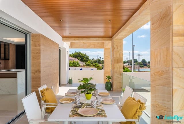 4 soveværelse Villa til salg i Doña Pepa, Rojales med swimmingpool garage - € 731.060 (Ref: 8971264)