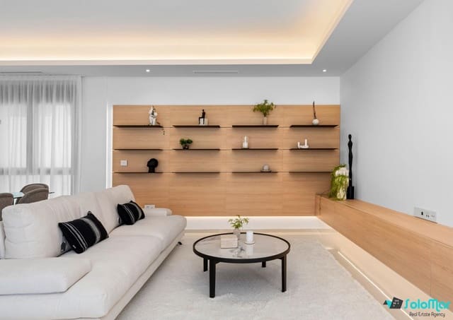 3 makuuhuone Huvila myytävänä paikassa Doña Pepa, Rojales mukana uima-altaan - 702 535 € (Ref: 8973375)