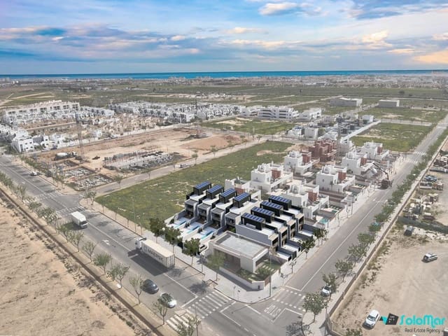 3 makuuhuone Omakotitalo myytävänä paikassa Pilar de la Horadada ciudad, Pilar de la Horadada mukana uima-altaan - 385 000 € (Ref: 8987383)